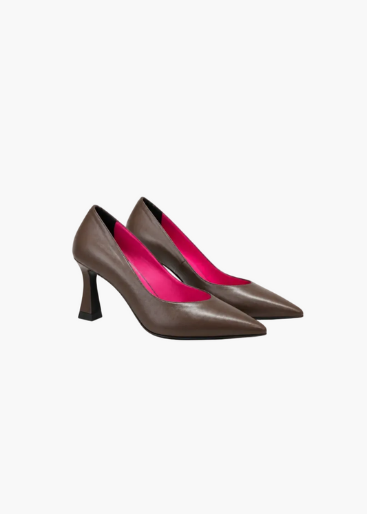 Genuine leather pumps with hourglass heel | Andrea Pinto