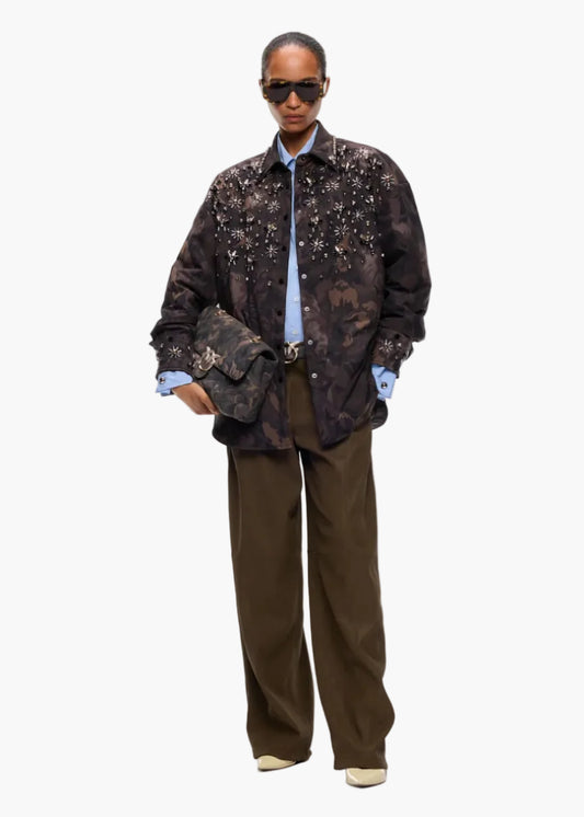 PINKO OVERSHIT CON MOTIVO CAMOUFLAGE E DETTAGLI GIOIELLO