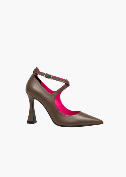 Genuine leather pumps with strap and hourglass heel | Andrea Pinto