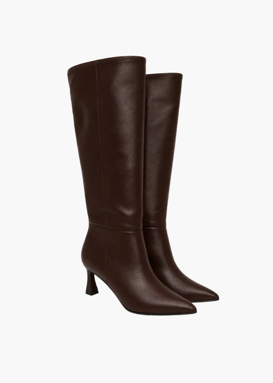 Tall genuine leather boot | Andrea Pinto